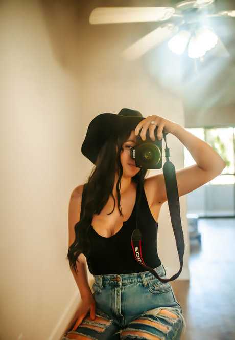 daniellelancaster ホットなスター 画像