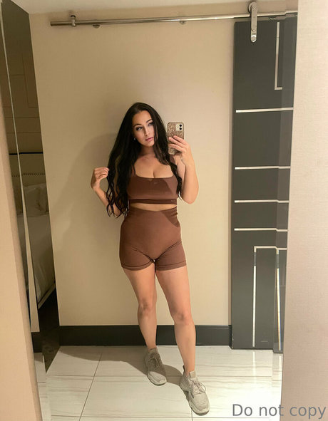 daniellelancaster ホットスター 画像