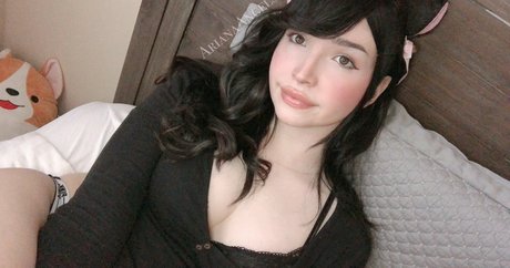 ArianaAngels 素敵な女優 写真