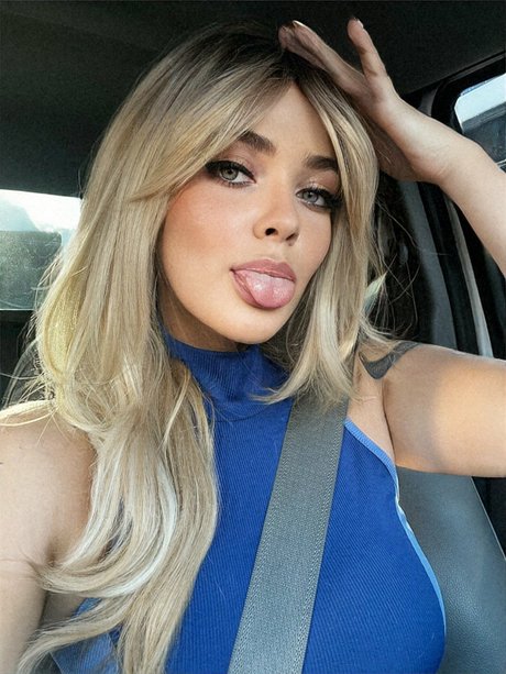 Serena Stone ポルノスター ホット 写真