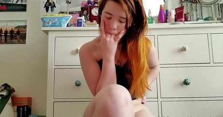 ぽっちゃりオタクオンリーファンズ ヌード 写真