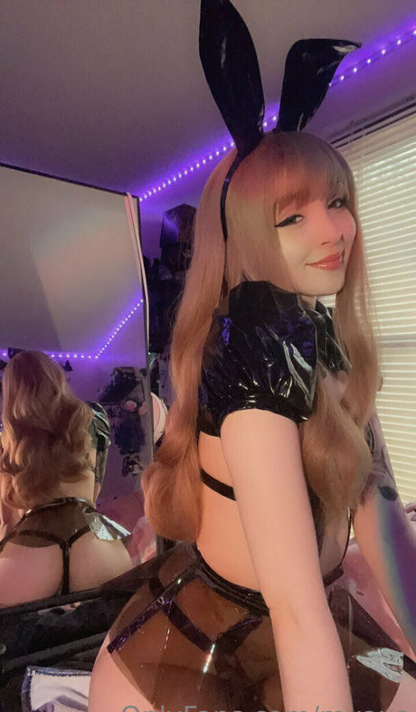 オタクなティーンのオンリーファンズ ホットセックス 画像