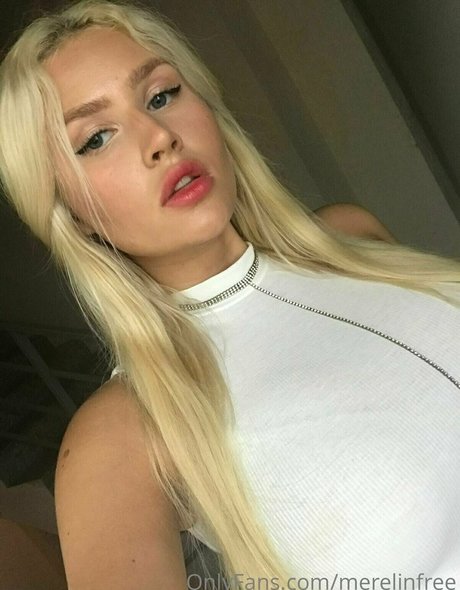 巨乳ブロンドのオンリーファンズ セクシーxxx 写真