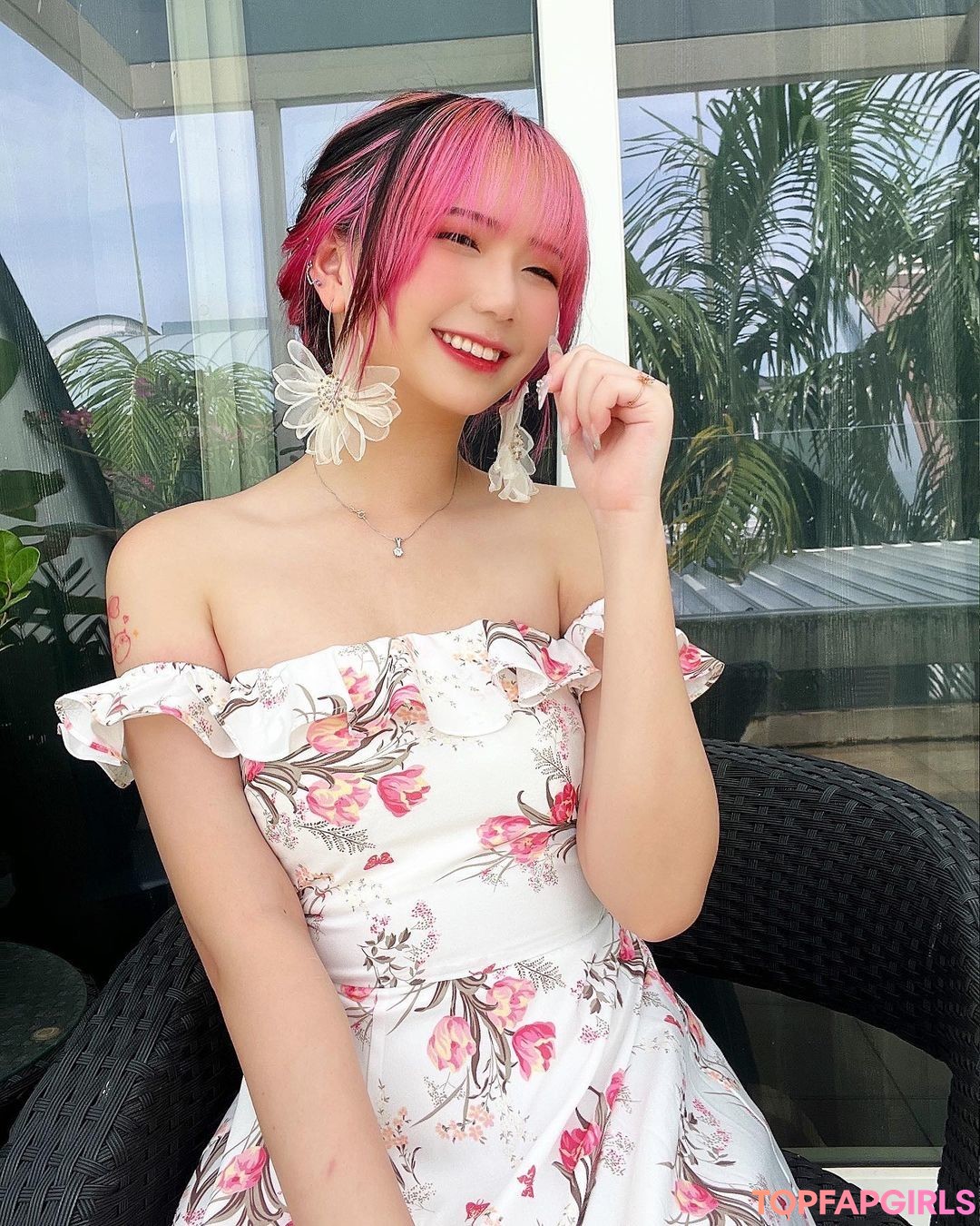 Akaei Ray ポルノスター アート 画像