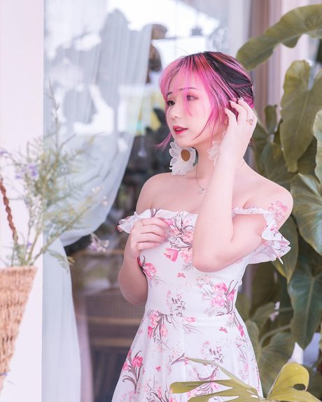 ティーンフィスティングオンリーファンズ 美しい裸 写真