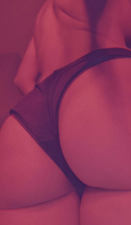 ヌーディストオンリーファンズ 無料ヌード 写真