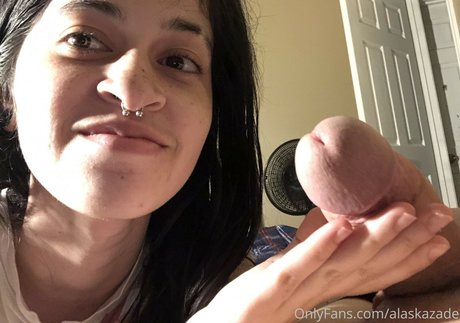Alaska Zade 美しいモデル 写真