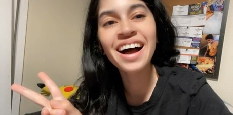 Alaska Zade 独占女優 写真
