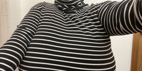 エボニーギルフオンリーファンズ エロチック 写真