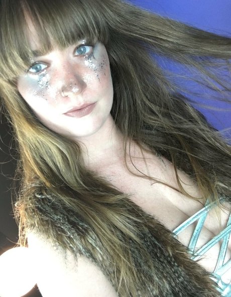 おっぱいオンリーファンズ セクシー 画像