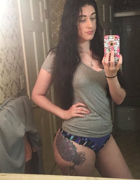 sarahexposed アートポルノスター 画像