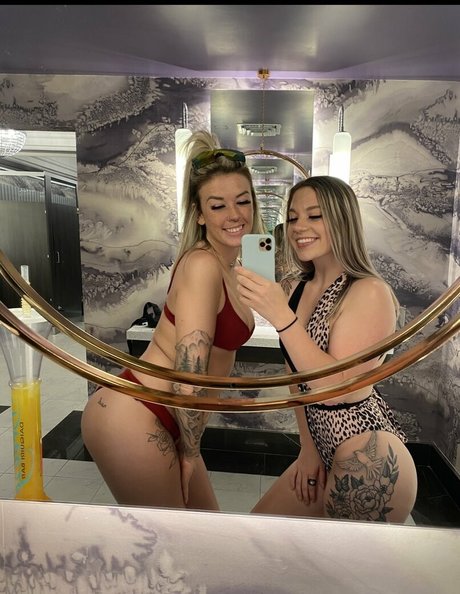 wtkhxrated ヌードのポルノスター 写真