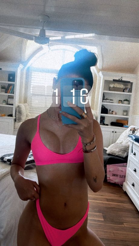 Gigi Papasavvas 美しいモデル 写真