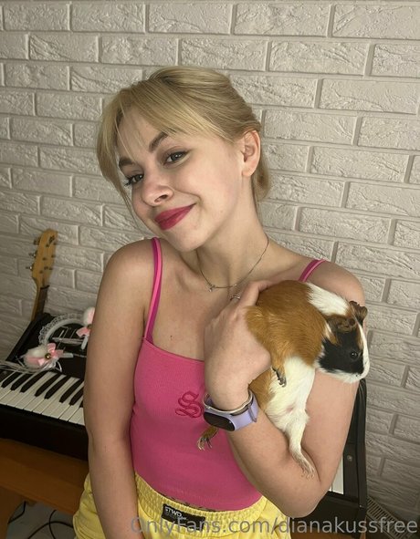 diana kuss ポルノスター 裸 写真