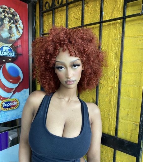 成熟した異人種間オンリーファンズ 無料xxx 写真