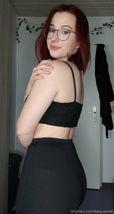 daisy woods ポルノスター トップ 写真