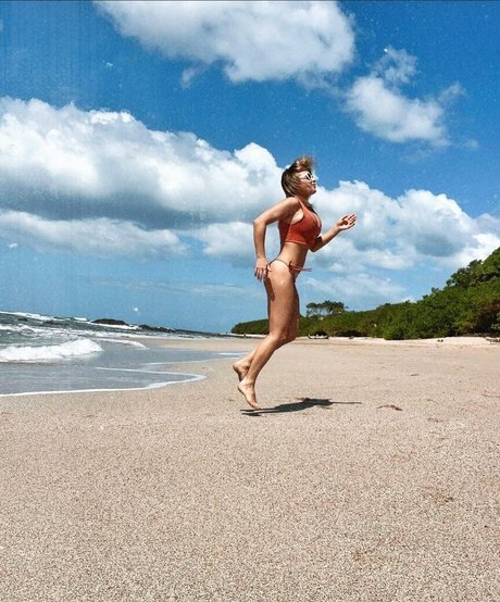 Victoria Koblenko アダルトモデル 写真