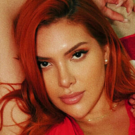 Nicol Savage 最高のモデル 写真