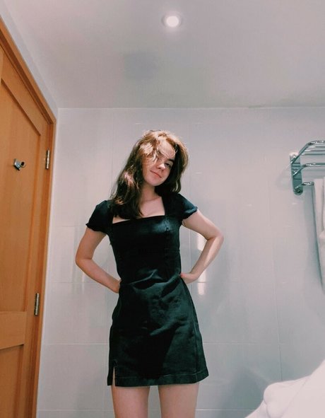 Laura Anne 限定モデル 写真