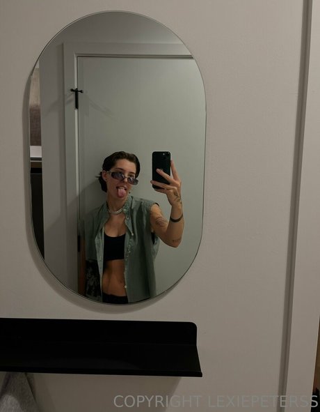 オンリーファンズでオナニーする セクシー アーカイブ
