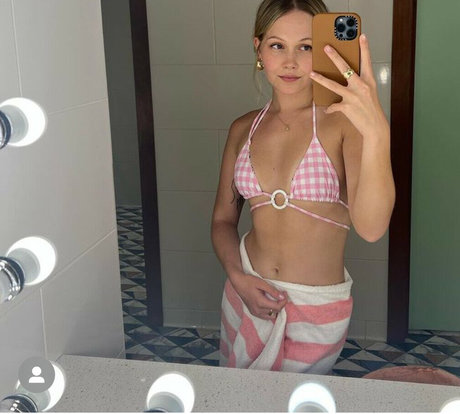 Kelli Berglund ポルノスター セクシー 写真