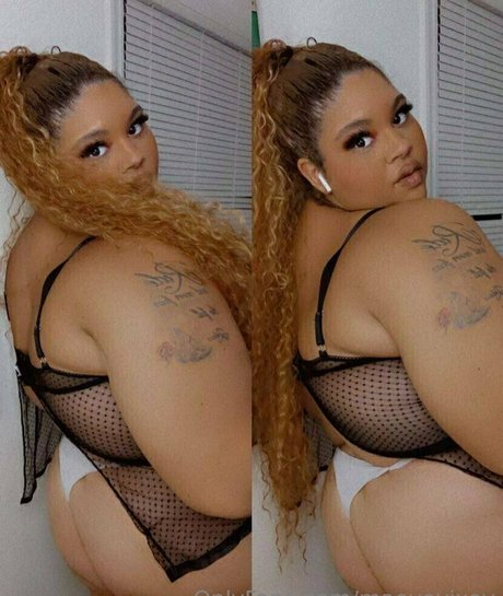 maevevixey 裸のポルノスター 写真