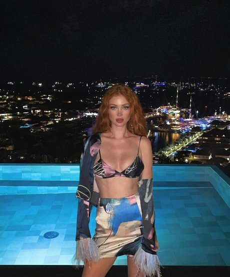 アナル エボニー オンリーファンズ 素敵 写真