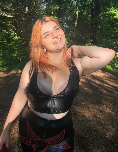 kallielonewolf17 セクシーなスター 画像