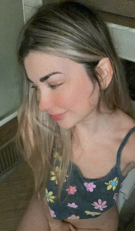 大学生のティーンオンリーファン セクシー裸 写真