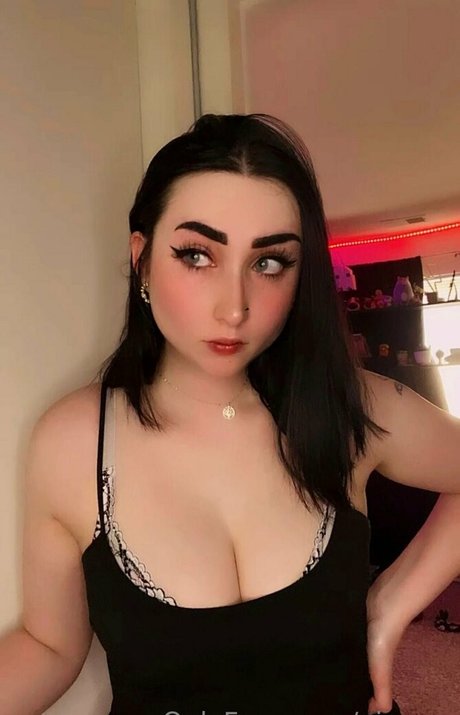 nic x x セクシーモデル 画像