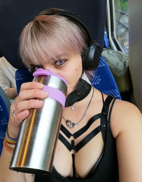 hornychen95 完璧なポルノスター 写真