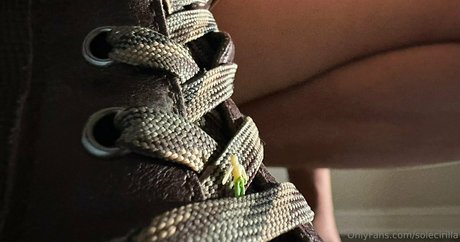 ぽっちゃり巨乳オンリーファンズ エロチック ギャラリー