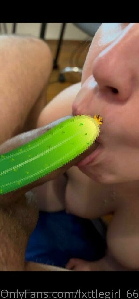 lxttlegirl 666 ポルノスター 独占 写真