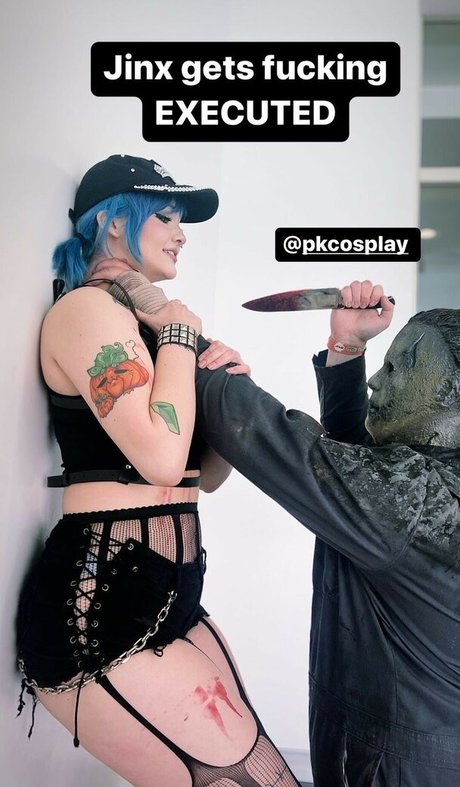 曲線美のシーメールオンリーファンズ アートポルノ ギャラリー