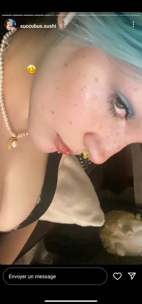 Succubus_sushi ポルノスター セクシー 写真