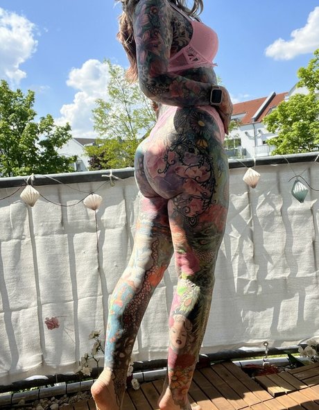 Tattoobutterfly セックススター ギャラリー