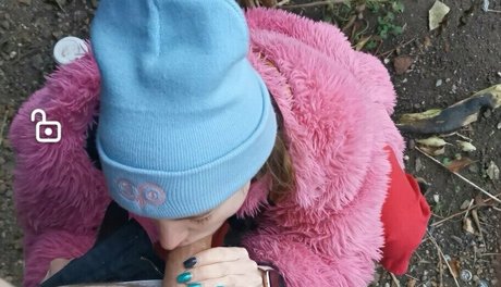 小さいチンポのシーメールオンリーファンズ ホットポルノ 画像