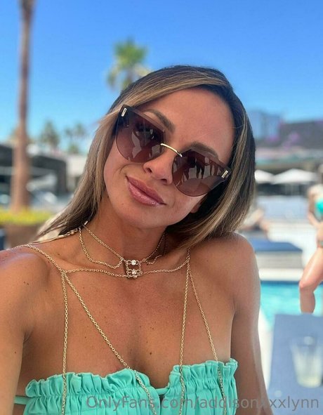 継娘オンリーファンズ セクシーヌード 写真