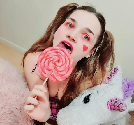 lillypiee 高品質のポルノスター 写真