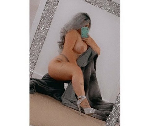 kimberleeferrari アダルトスター 写真