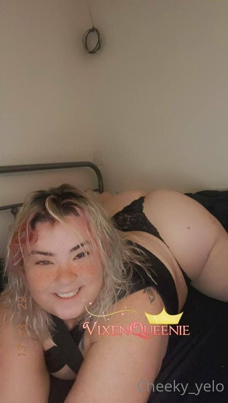 プリティオンリーファンズ セクシー裸 写真