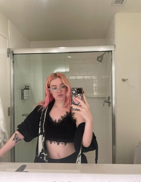 yrbunnygirl セクシーモデル 写真