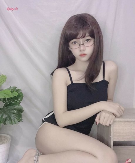 Violet Airis セックスポルノスター 画像