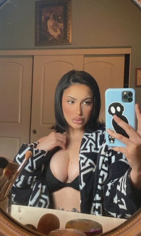 BBC 妊娠 オンリーファンズ セクシーヌード 写真