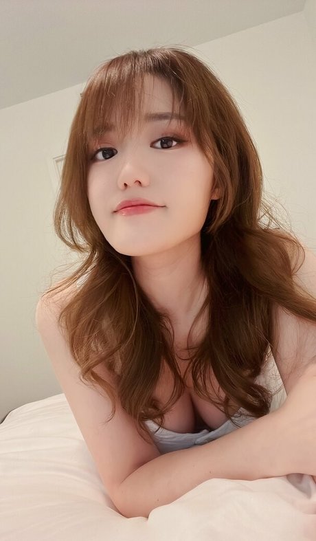 トランスティーンオンリーファンズ 無料ポルノ 写真