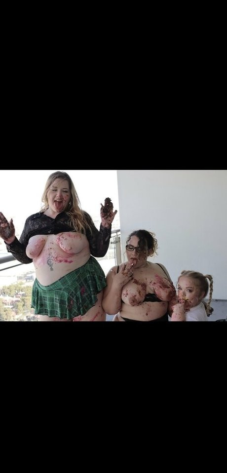 officialkylie ポルノモデル 写真