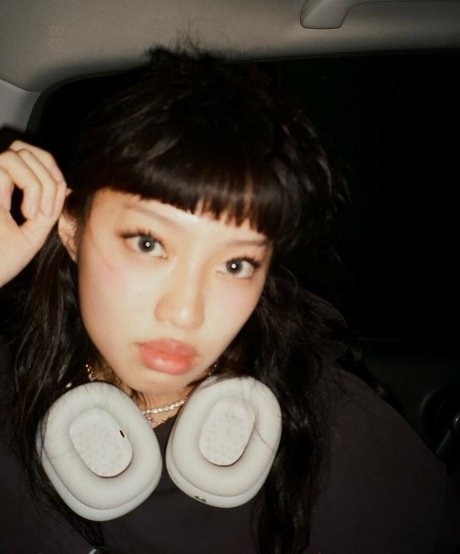 Yujin アダルトモデル 写真