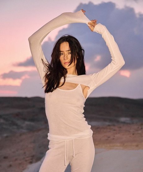Dana Fasenko アダルトモデル 写真