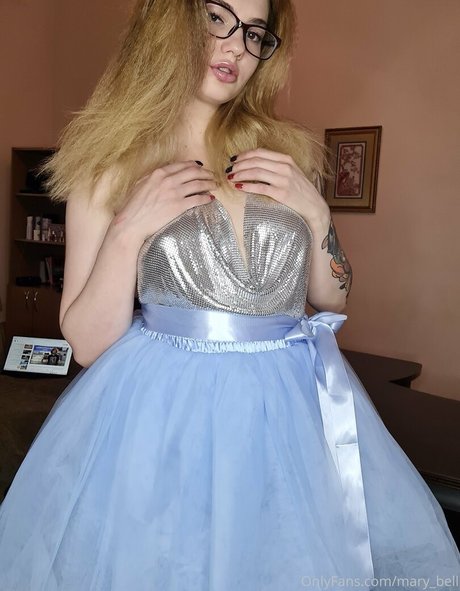 Mary Bell 裸の女優 画像