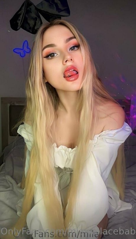 miawallacebabe ヌードスター 写真